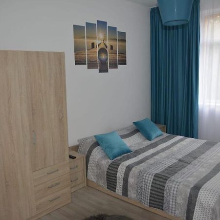 Sunrise Apartment Petroşani Exterior foto